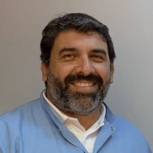Dr. Flores Peyric Daniel O.
